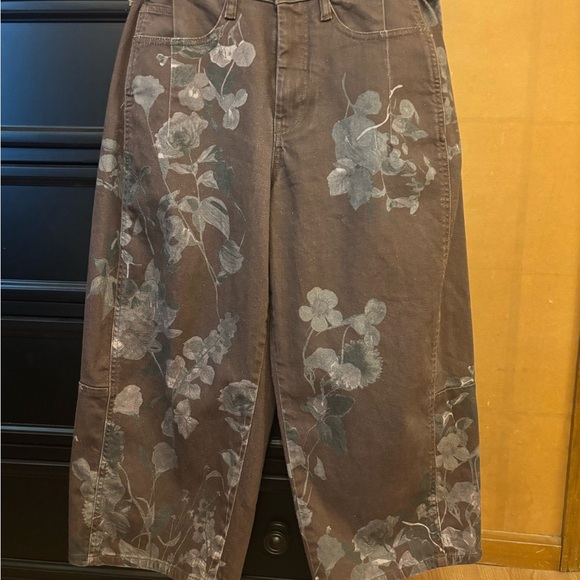 Pilcro Brown Floral Cropped Pants - Picture 5 of 6